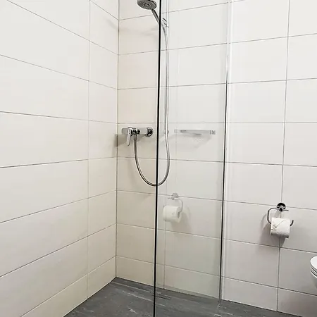 Miralago - Utoring Apt- A6 By Interhome